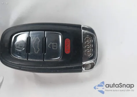 2010 Audi A5 2.0T Premium z USA, uszkodzony, nr VIN WAULFAFH2AN006771